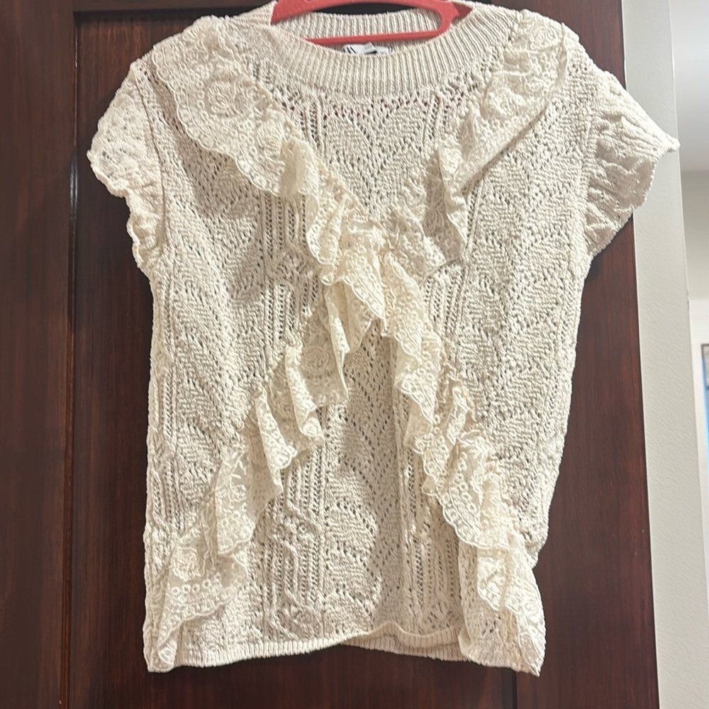 Lace frill top